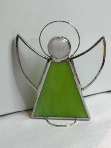 Standing angel green